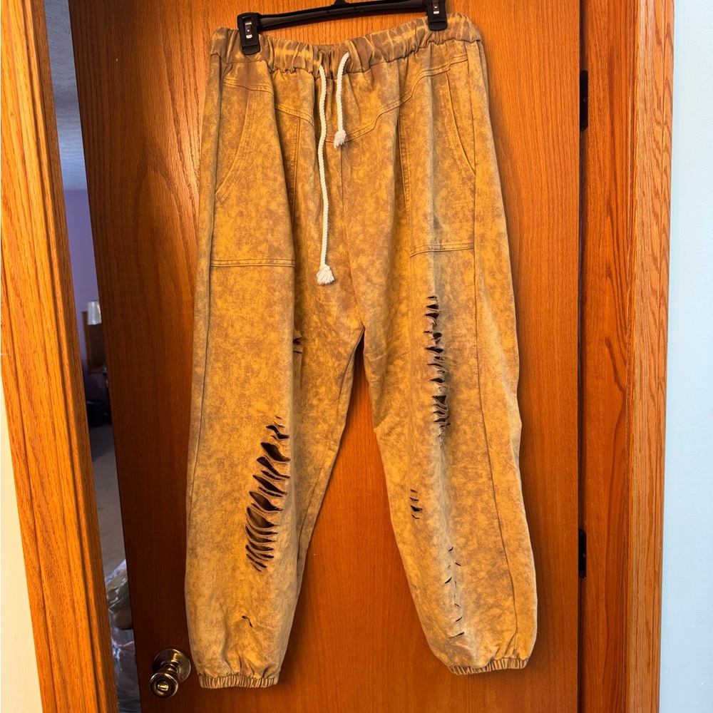 BiBi Tan and gray distressed Casual Joggers